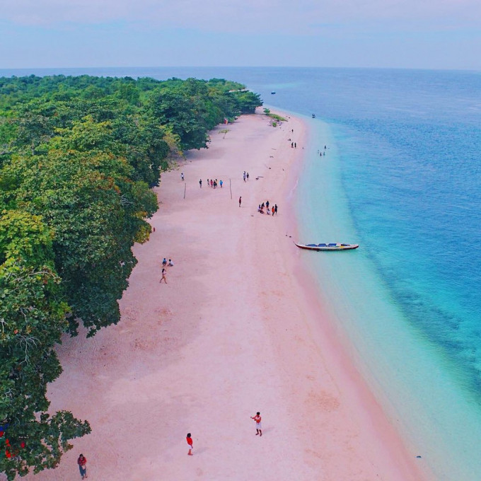 Bãi biển đảo Great Santa Cruz - Philippines