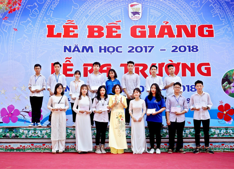 Lễ bế giảng năm học