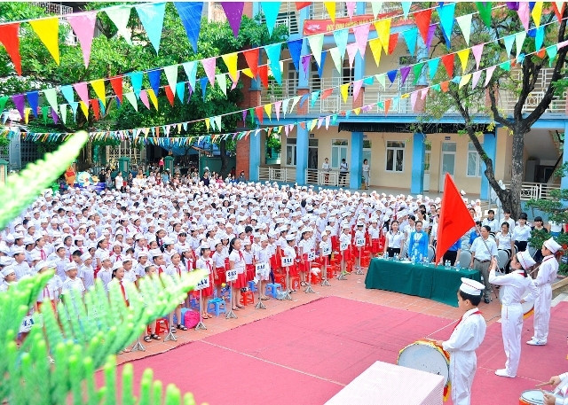 Bài phát biểu trong lễ bế giảng cuối năm học của hiệu trưởng trường phổ thông (số 2)