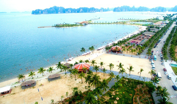 Bãi tắm thiên đường Tuần Châu-Hạ Long