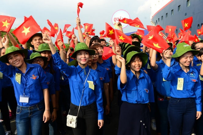 Tuổi trẻ Việt Nam học tập và làm việc theo tấm gương bác Hồ