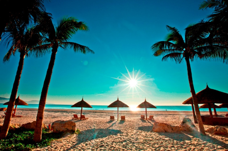 Bãi biển Nha Trang được xếp loại là một trong những bãi biển đẹp nhất thế giới.