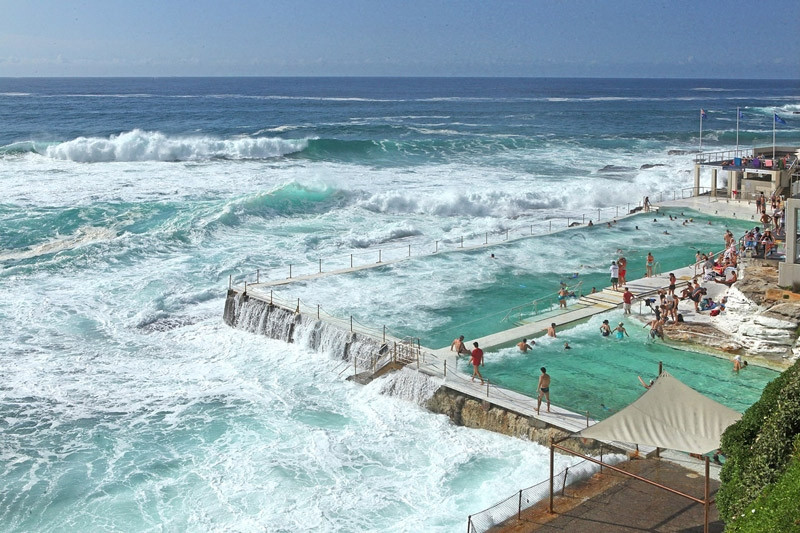 Bể bơi Bondi Beach – Icebergs Ocean của Australia được xây dựng sát bờ biển