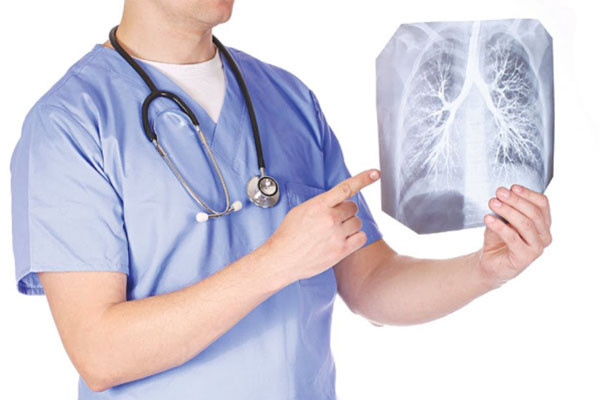 Viêm phổi thuộc một trong những bệnh hô hấp điển hình