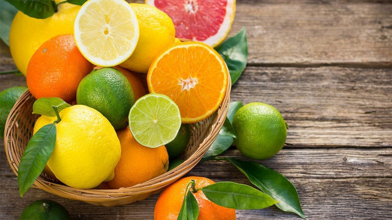 Cam chứa nhiều vitamin C có tác dụng chống lại hoạt tính của histamin gây dị ứng