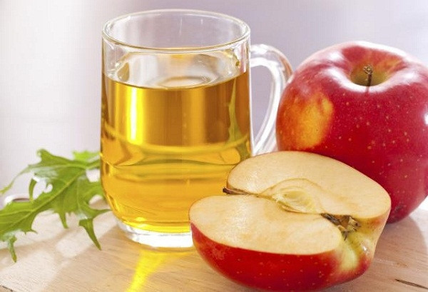 Giấm táo giúp bạn làm trắng răng và triệt tiêu các vấn đề đang gặp về hơi thở