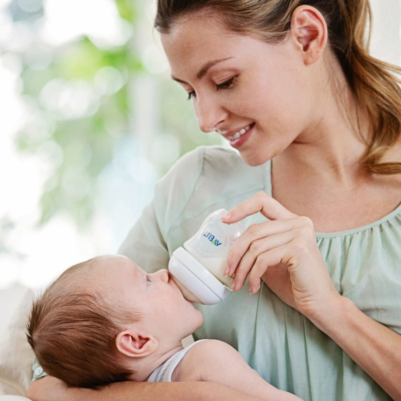 Hệ thống van không khí giúp làm giảm tối thiểu một số vấn đề khó chịu ở bé khi bé bú bình.