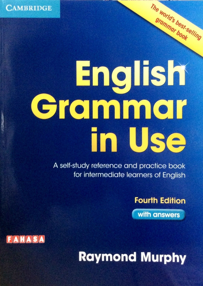 English Grammar in Use - cuốn sách ngữ pháp lí tưởng cho họ sinh luyện thi IELTS.