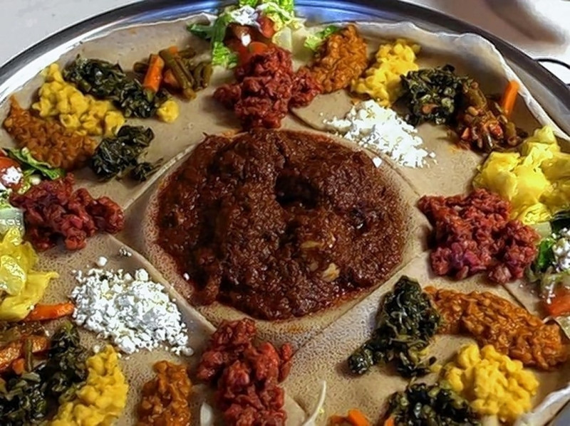 Thịt hầm cay trong tiệc Giáng Sinh Ethiopia