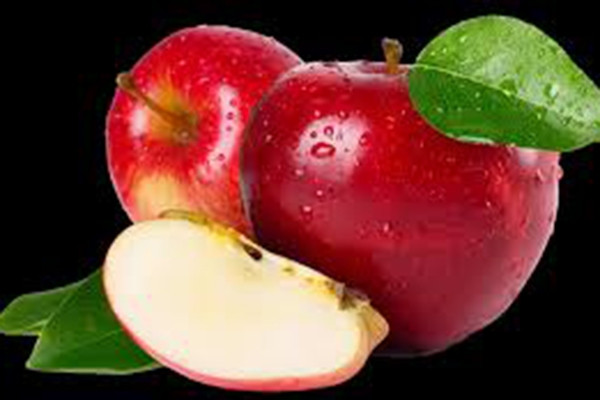 Ăn táo giảm đau đầu.
