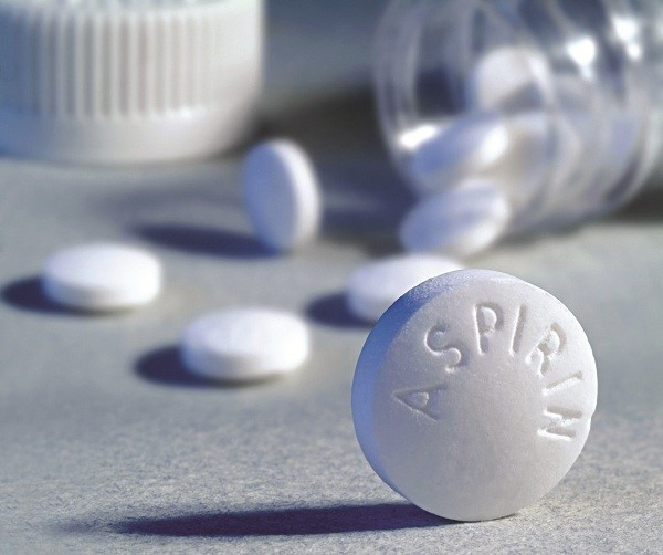 Cách trị mụn mùa hè hiệu quả nhất bạn nên áp dụng – dùng Aspirin