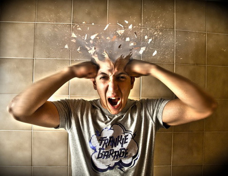 Hội chứng đầu phát nổ (Exploding head syndrome)