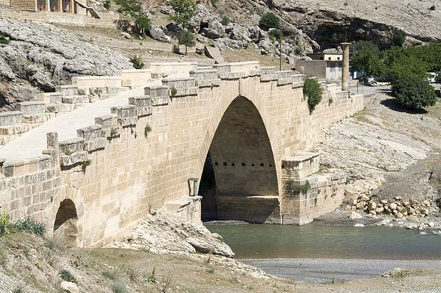 Cầu Cendere tại Thổ Nhĩ Kỳ