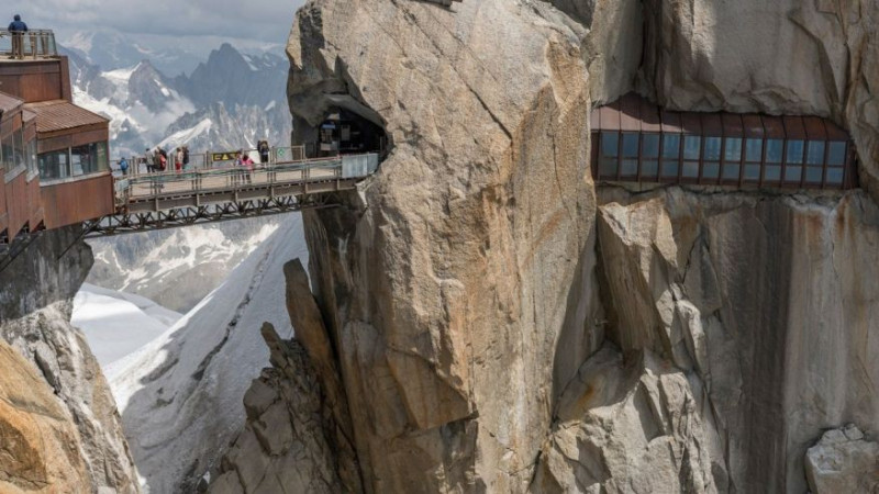 Cầu Aiguille du Midi của Pháp