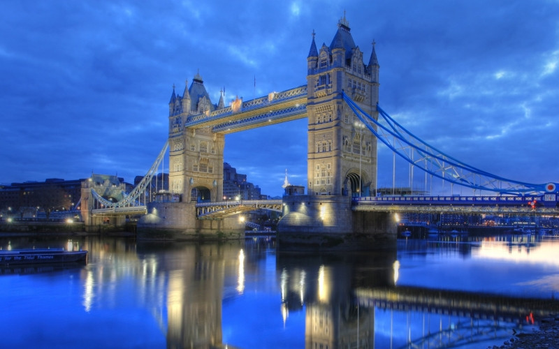 Cầu Tháp Đôi biểu tượng của Luân Đôn