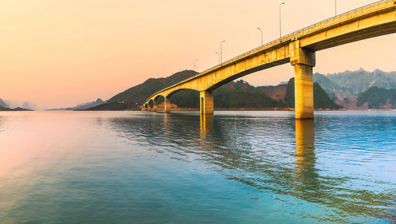 Pá Uôn là cây cầu có trụ cao nhất Việt Nam