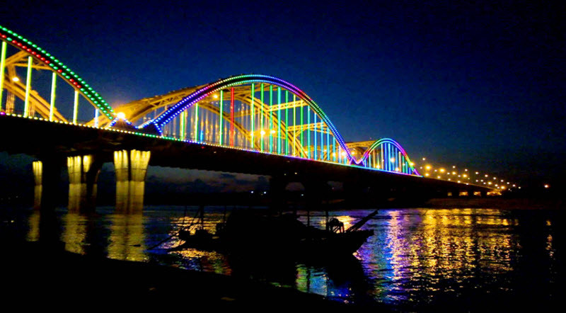 Cầu Đông Trù về đêm
