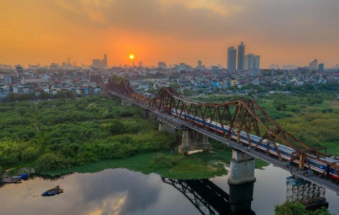 Cầu Long Biên - Niềm từ hào của người dân Hà Nội