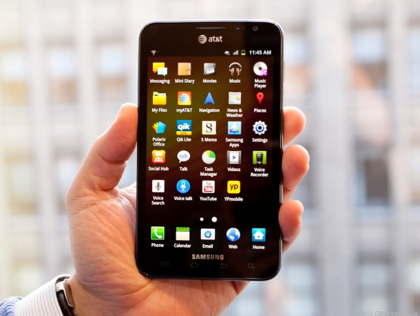 Màn hình 5.5 inch của Galaxy Note hỗ trợ tối ưu hiển thị cho người sử dụng