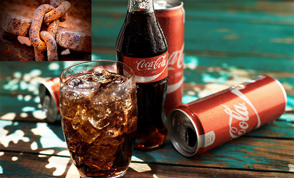 Cocacola làm sạch vết rỉ sét cực hiệu quả