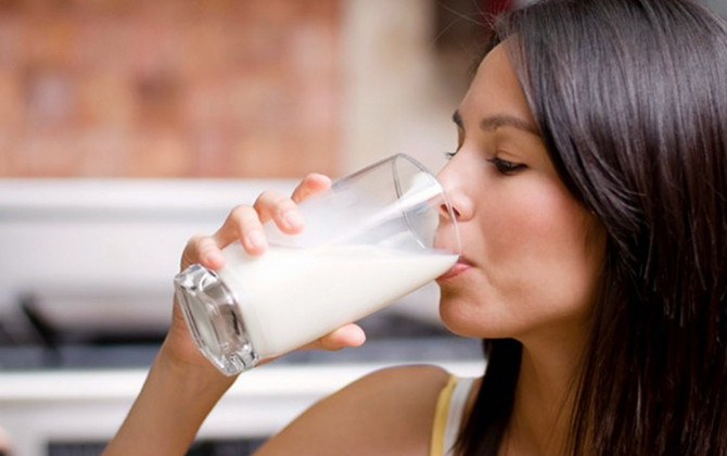 Sữa tươi được mệnh danh là “bạn đồng hành tốt nhất” của những phụ nữ muốn giảm cân