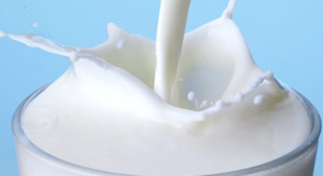 1 ly sữa tươi sẽ giúp bạn giảm căng thẳng, mệt mỏi