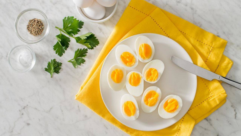 Trứng gà - loại thực phẩm quen thuộc, dễ kiếm là bạn cũng đã có thể phòng chống và điều trị xơ vữa động mạch.