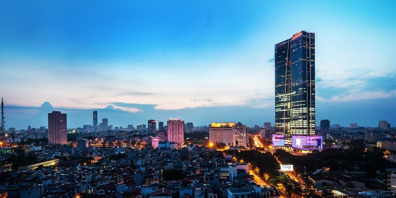 Tòa nhà Lotte Centre Hà Nội nổi bật khi đêm về