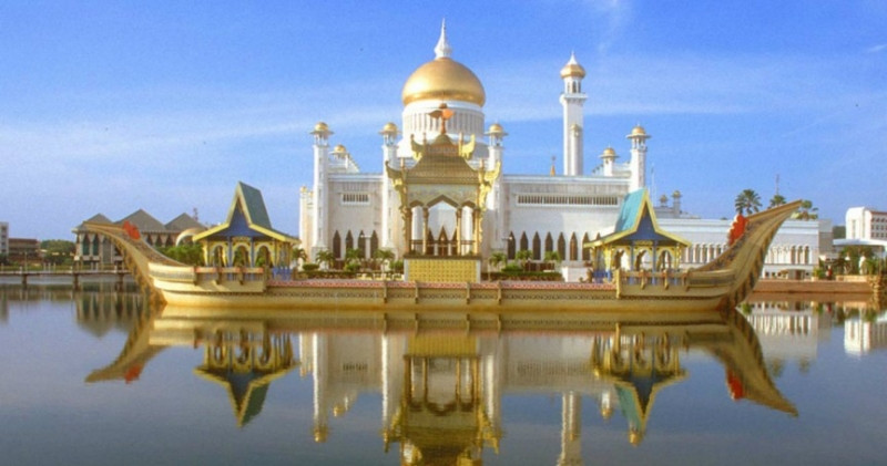 Cung điện Istana Nurul Iman