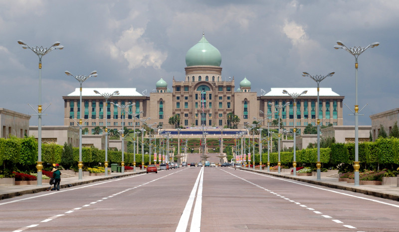 Toàn cảnh tòa nhà Tư pháp Place of Justice