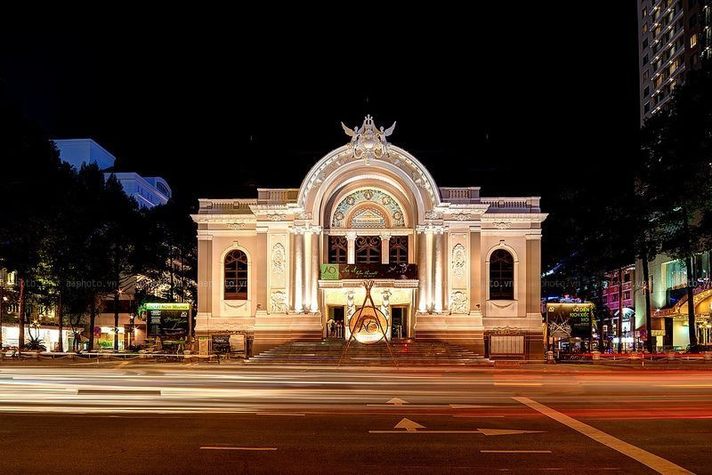 Nhà hát lớn thành phố Hồ Chí Minh
