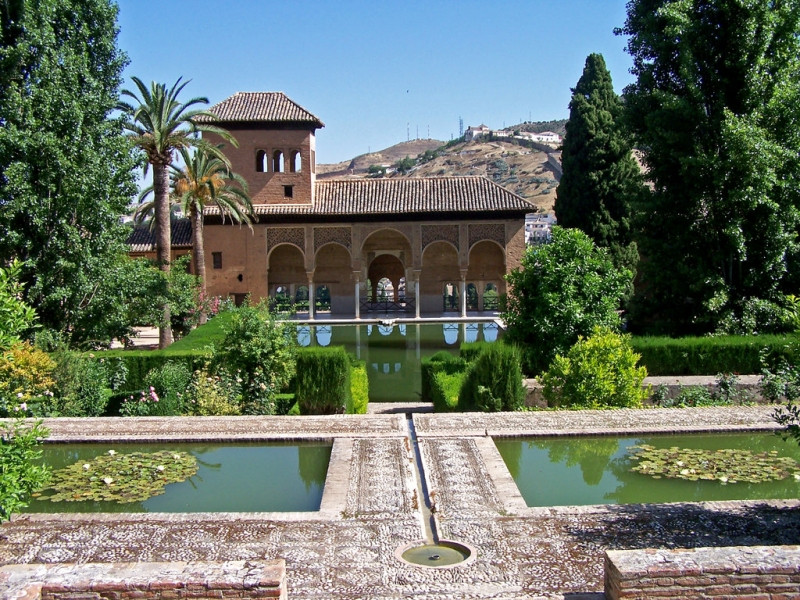 Cung điện Alhambra Y Generalife