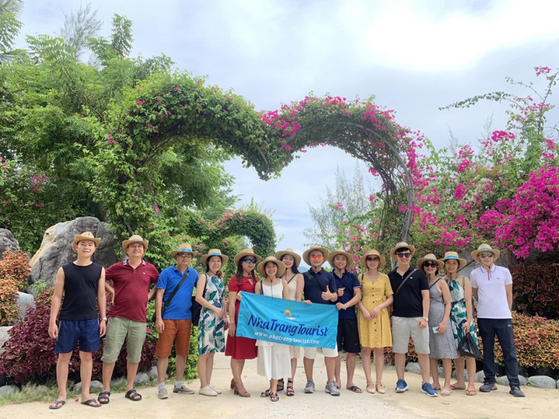 Tour du lịch Nha Trang - Ninh Thuận do công ty Nha Trang Tourist tổ chức