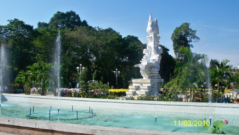 Hình ảnh tại công viên Lê Văn Tám