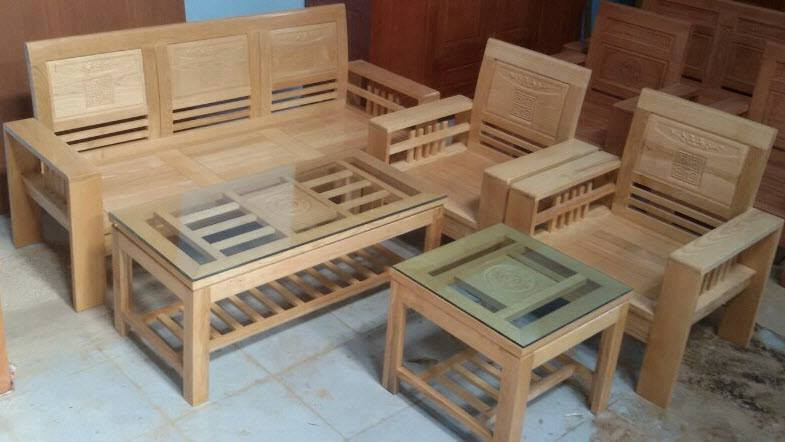 Bộ bàn ghế từ gỗ sồi được bán ở Minh Quốc (Nguồn: Sưu tầm)