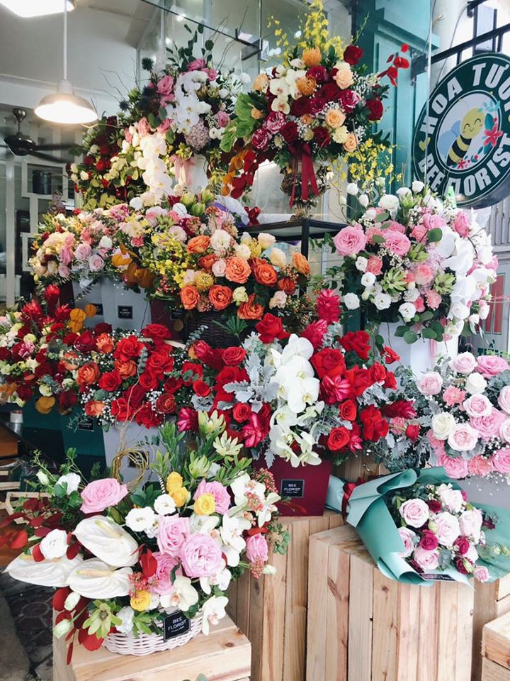 Nhiều mẫu hoa đặc sắc tại cửa hàng Bee Florist