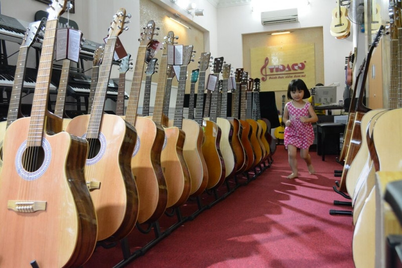 Guitar Tiến Đạt