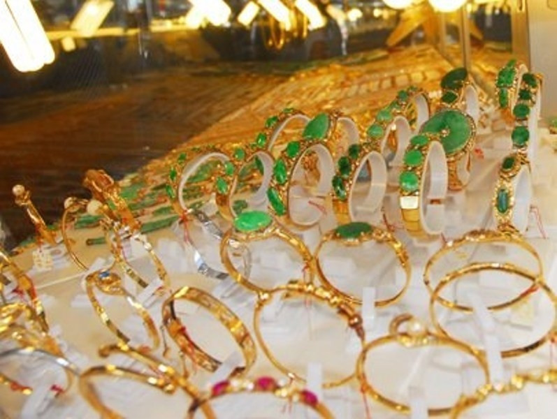Vàng bạc tại cửa hàng Kim Hoàn