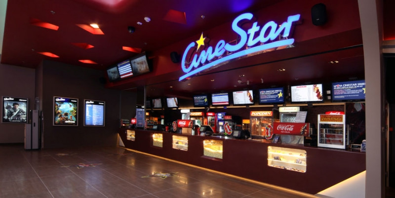 CineStar có mặt tiền rộng lớn tại đường Nguyễn Trãi, Quận 1