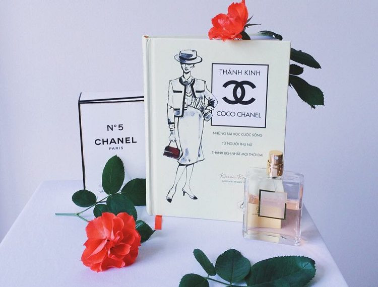 Cuốn sách thánh kinh Coco Chanel