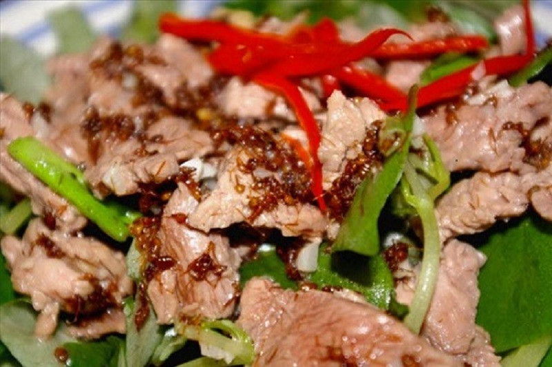 Thịt bò xào kiến