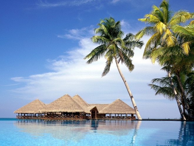 Quốc đảo Maldives sở hữu 26 đảo san hô và hơn 1200 hòn đảo lớn nhỏ khác nhau rải rác trên vùng biển Ả Rập