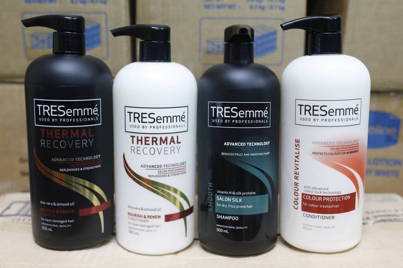 bộ dầu gội xả Tresemme Color Revitalize Shampoo đạt khả năng giữ tóc nhuộm đẹp như mới lên đến 8 tuần.