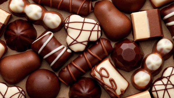 . Những người ăn nhiều chocolate thường có một trí nhớ tốt và khả năng lý luận - nhận thức sắc sảo.