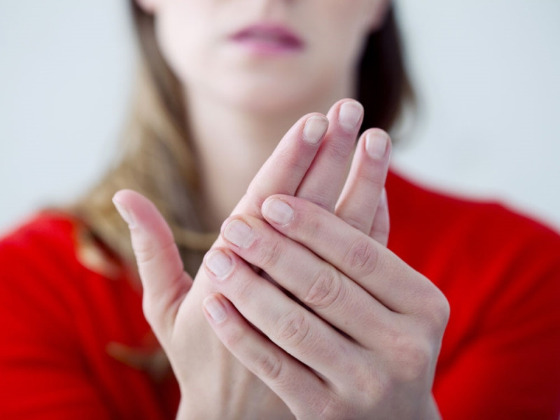 Bạn có thể dễ dàng nhận biết được mình đang mắc bệnh thông qua việc quan sát màu trên ngón tay