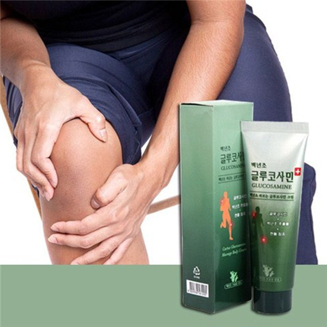 Dầu lạnh xoa bóp khớp Glucosamine giúp giảm đau nhanh chóng do bong gân, đau cứng khớp, chấn thương gây ra.