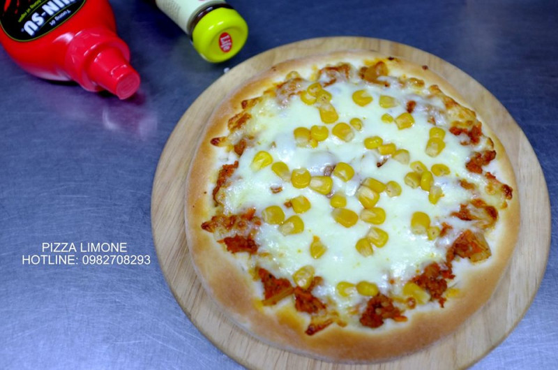 Nhà hàng có cái tên dễ thương Limone luôn tự hào khi đem đến cho thực khách những loại pizza đậm chất Ý