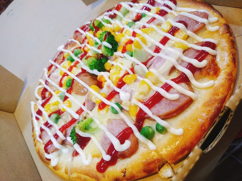 Món bánh pizza hấp dẫn tại quán