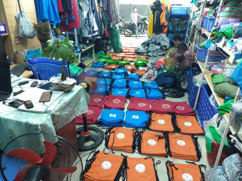 Áo Mưa Khánh Chi là địa chỉ chuyên sỷ - lẻ các loại áo mưa uy tín tại Hà Nội