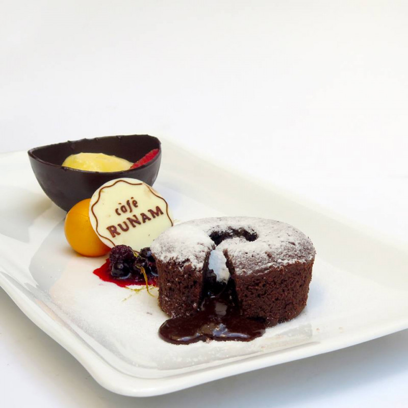 Lava Chocolate Cake tinh tế của RuNam